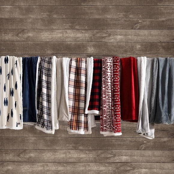 Edgewood Red Reversible Sherpa Fleece Bedding Home Decor for All Seasons - Picture 11 of 11